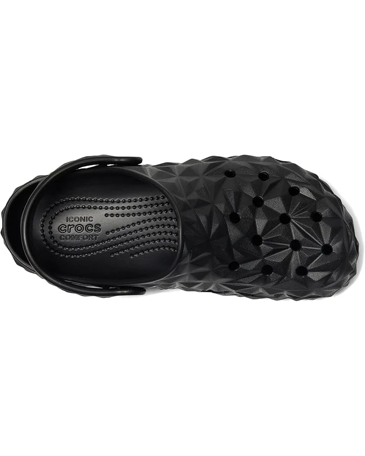 Crocs Kids Classic Geometric Clog (Little Kid/Big Kid) | Clogs 2 Crocs Kids Classic Geometric Clog (Little Kid/Big Kid) | Clogs - Image 2