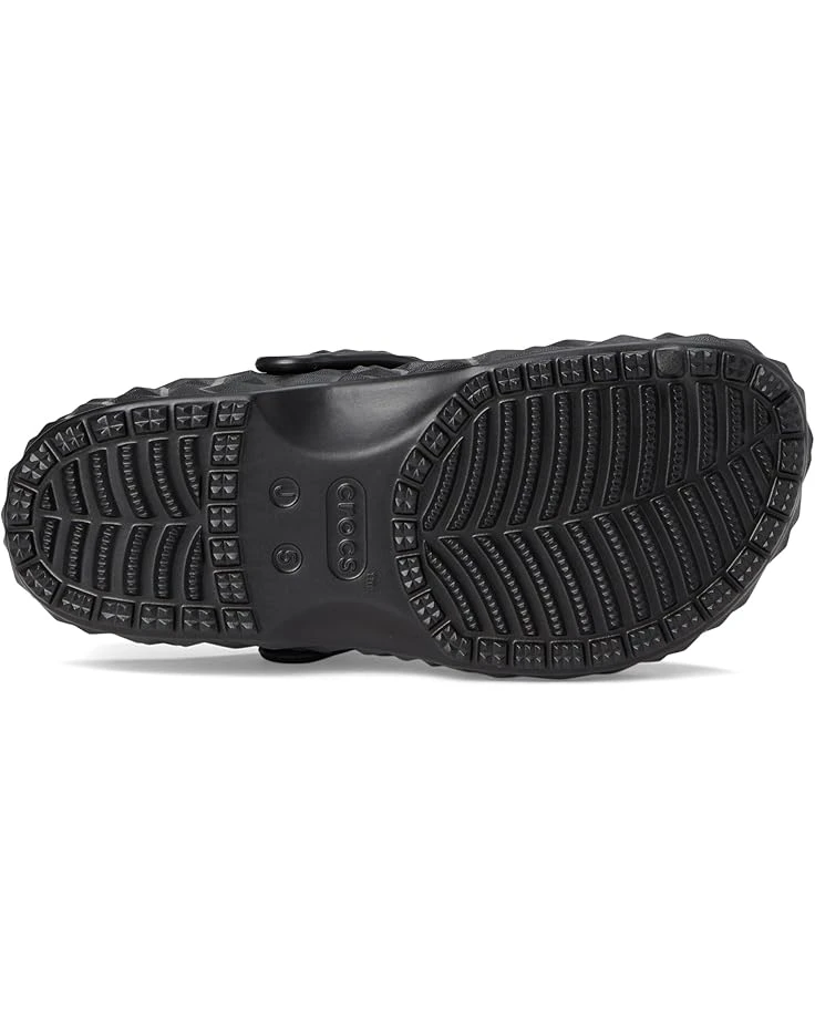 Crocs Kids Classic Geometric Clog (Little Kid/Big Kid) | Clogs 3 Crocs Kids Classic Geometric Clog (Little Kid/Big Kid) | Clogs - Image 3